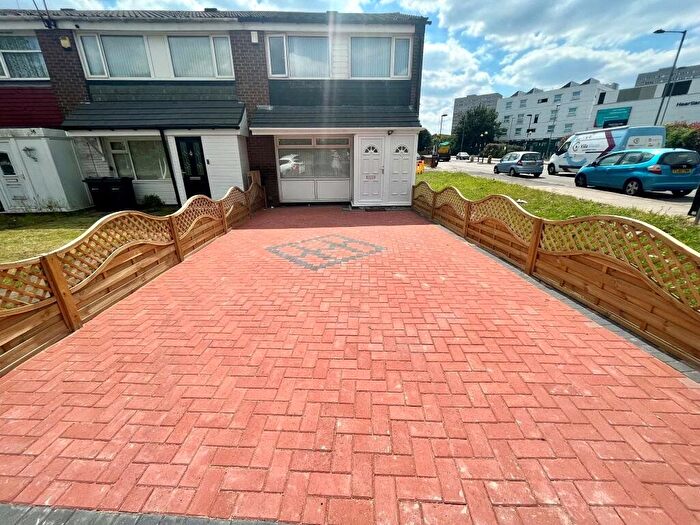 3 Bedroom End Terrace House For Sale In Great Francis Street, Birmingham, B7