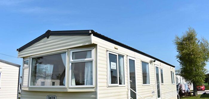 2 Bedroom Mobile/park Home For Sale In East End Road, Bradwell-On-Sea, Southminster, CM0