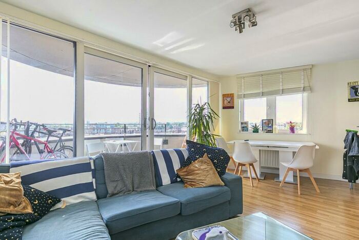 2 Bedroom Apartment To Rent In Tyssen Street, London, E8