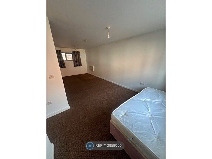 Studio To Rent In Craven St, Northampton, NN1