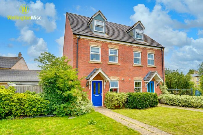 3 Bedroom Semi-Detached House For Sale In Over Road, Longstanton, Cambridge, CB24