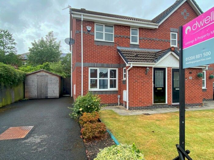 3 Bedroom Semi-Detached House To Rent In Finchley Close, Bury, BL8