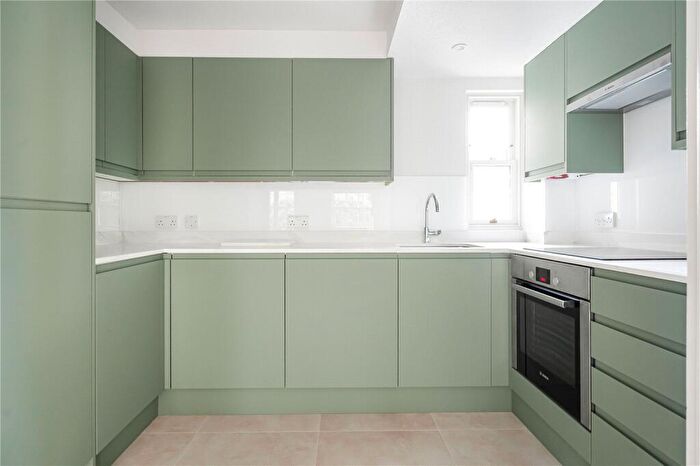 1 Bedroom Apartment To Rent In Bramwell Mews, London, N1