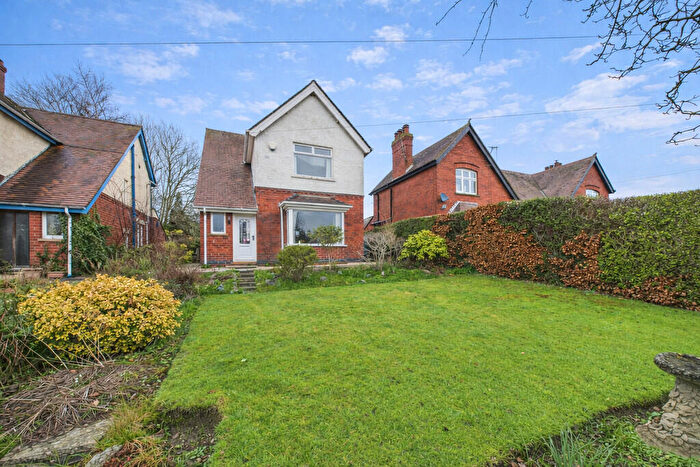 2 Bedroom Detached House For Sale In The Green Road, Ashbourne, DE6