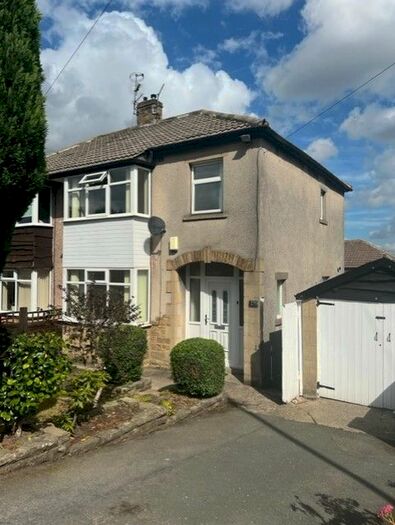 3 Bedroom Semi-Detached House To Rent In Leeds Road, Bradford, West Yorkshire, BD2