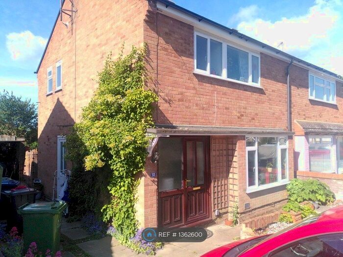 3 Bedroom Semi-Detached House To Rent In Chartfield Road, Cambridge, CB1