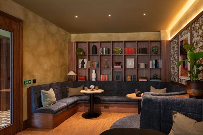 3 Bedroom Apartment To Rent In Enclave: Birmingham City, Hurst St Birmingham, B5