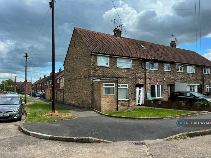 3 Bedroom Terraced House To Rent In Bickleigh Grove, Hull, HU8