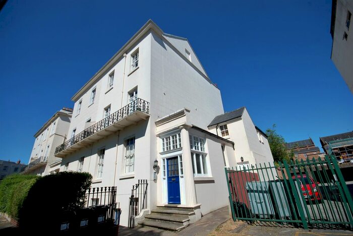 2 Bedroom Flat To Rent In 4 Warwick Terrace, Leamington Spa, Warwickshire CV32