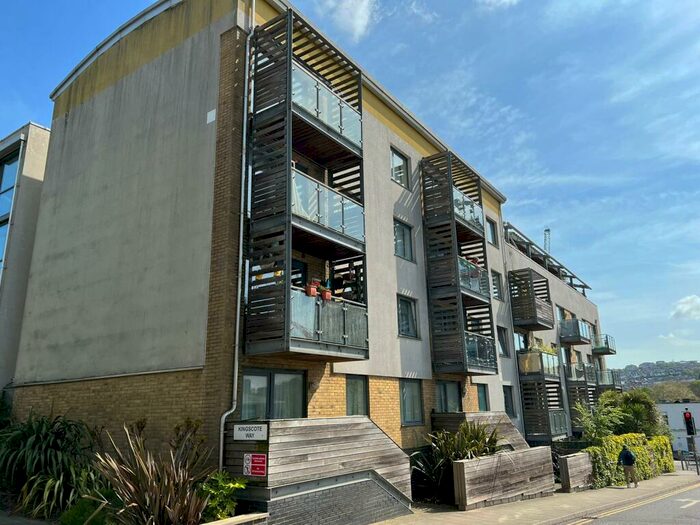 2 Bedroom Apartment For Sale In Kingscote Way, Brighton, BN1