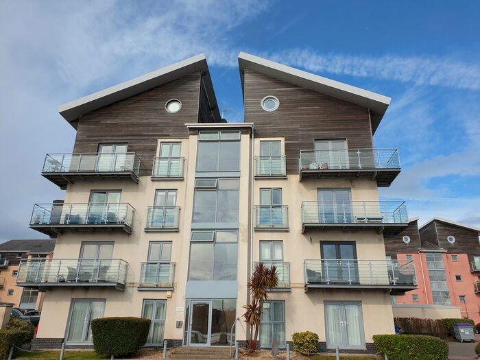 2 Bedroom Property To Rent In Glanfa Dafydd, Barry, CF63