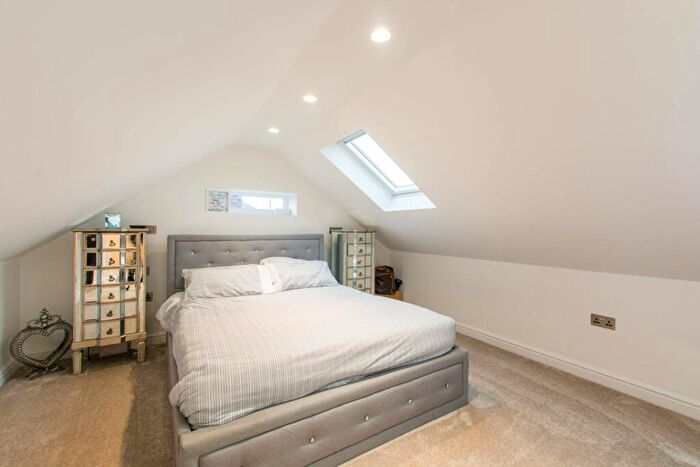 5 Bedroom Bungalow To Rent In Sewardstone Road, Epping Forest, London, E4