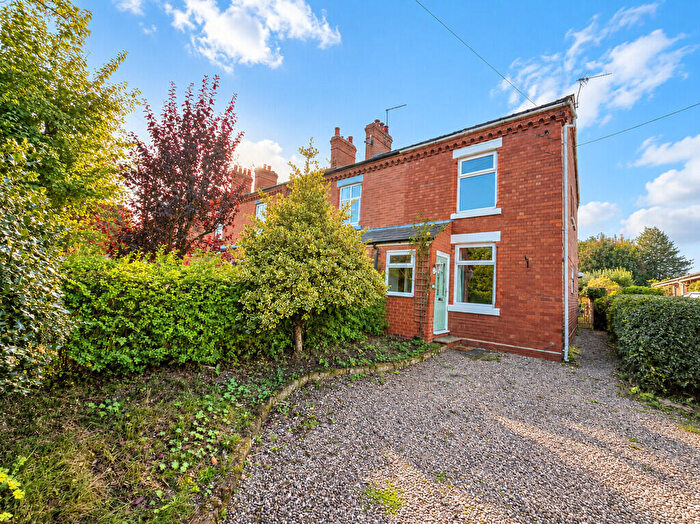 2 Bedroom Semi-Detached House For Sale In Weaverham Road, Sandiway, Northwich, CW8