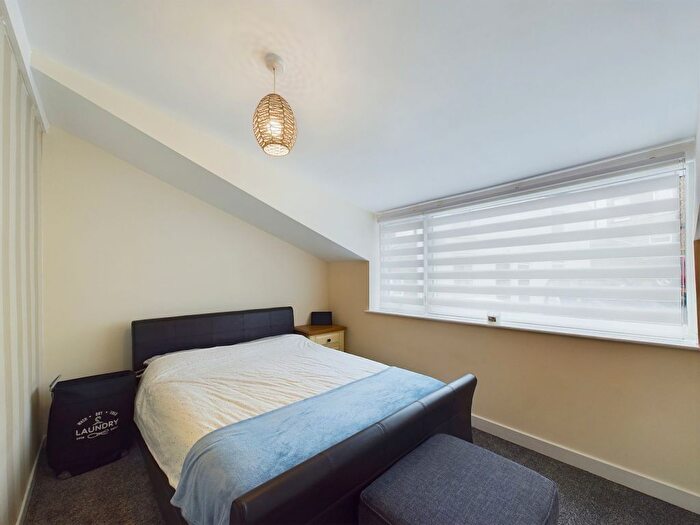 2 Bedroom Cottage For Sale In Hope Terrace, Whitby, YO21