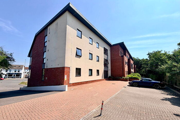 2 Bedroom Apartment For Sale In Station, Polegat, BN26