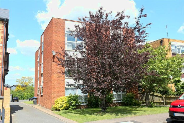 2 Bedroom Flat To Rent In Kinnell Court, Granville Road, Sidcup, DA14