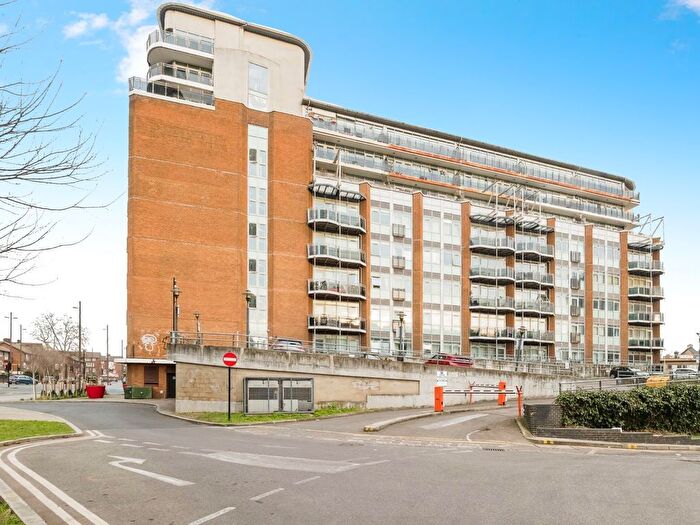 2 Bedroom Flat To Rent In Gerry Raffles Square, London, E15