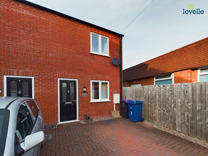 2 Bedroom Semi-Detached House To Rent In Old Brewery Court, Market Rasen, LN8