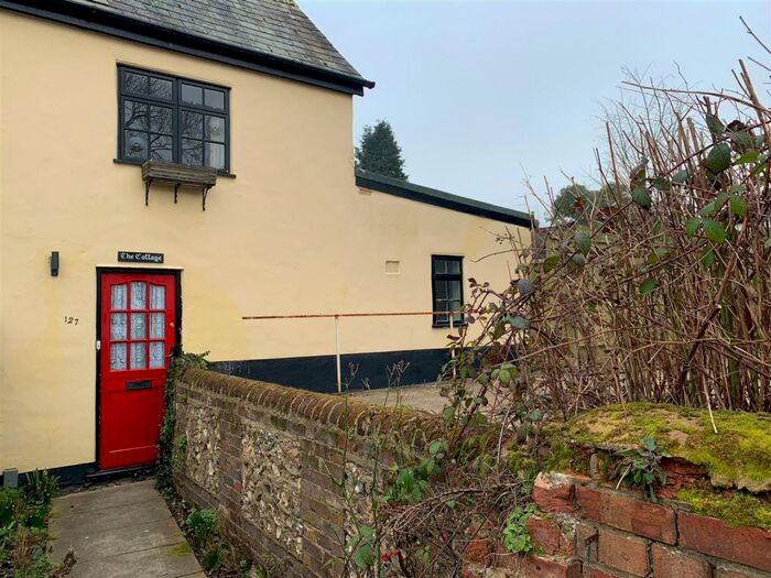 2 Bedroom Semi-Detached House To Rent In Avia Close, Hemel Hempstead, HP3