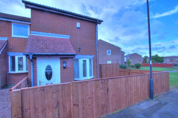 2 Bedroom Semi-Detached House To Rent In Felthorpe Court, Newcastle Upon Tyne, NE5