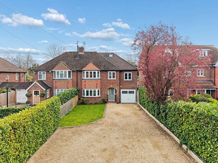 4 Bedroom Semi Detached House For Sale In Dedmere Road, Marlow, SL7