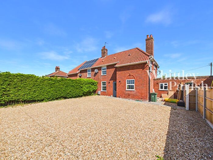 3 Bedroom Semi-Detached House For Sale In Bungay Road, Scole, Diss, IP21