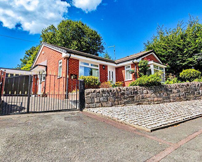 3 Bedroom Detached Bungalow For Sale In Barmhouse Lane, Godley, Hyde, SK14