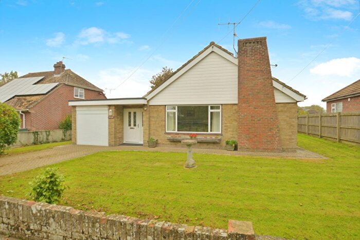 2 Bedroom Bungalow For Sale In Spitalfield Lane, New Romney, Kent, TN28