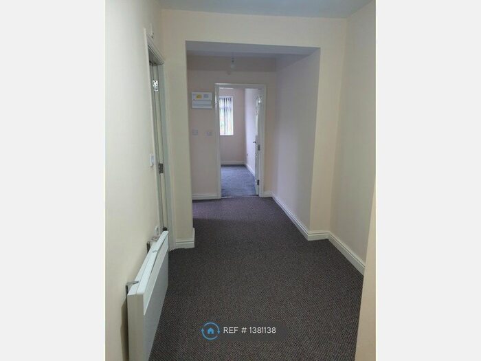 1 Bedroom Flat To Rent In Roundhay Road, Leeds, LS8