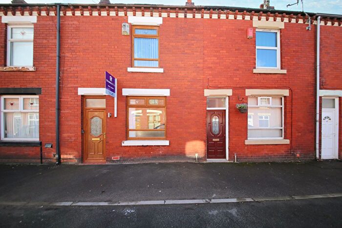 2 Bedroom Property To Rent In Coronation Street, Wigan, WN3