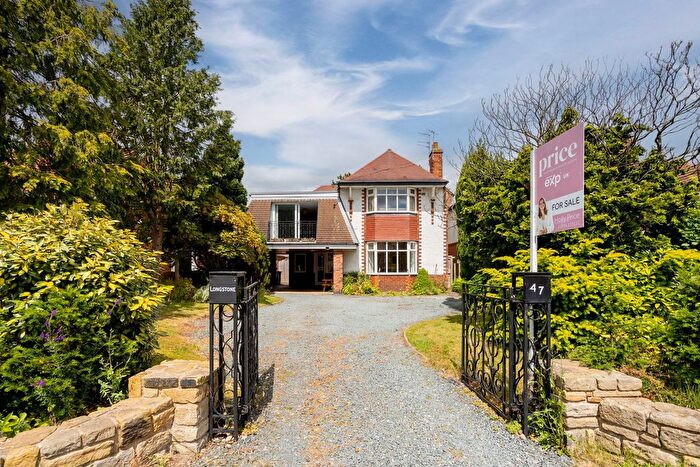 4 Bedroom Detached House For Sale In Stockton Lane, York, YO31