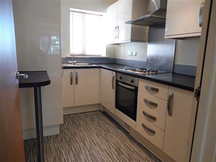 2 Bedroom Flat To Rent In Lansdowne Road, Bournemouth, BH1