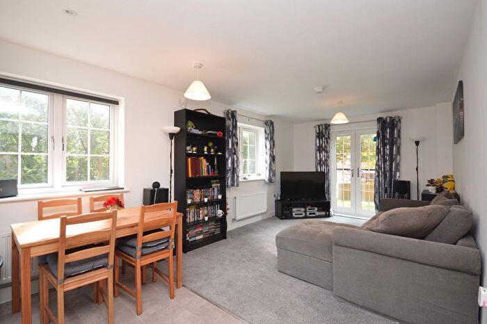 2 Bedroom Flat For Sale In Colonel Drive, Folkestone, CT20