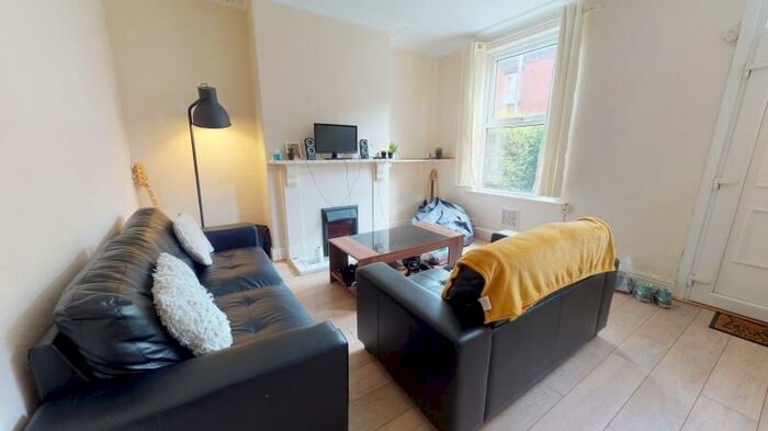 4 Bedroom Terraced House To Rent In Thornville Street, Hyde Park, Leeds, LS6