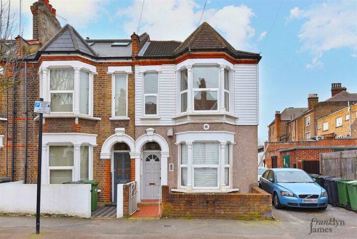3 Bedroom End Of Terrace House To Rent In Longhurst Road, Hither Green, SE13