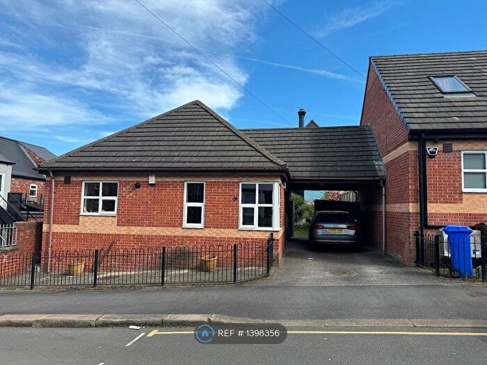 2 Bedroom Bungalow To Rent In Stewart Road, Sheffield, S11