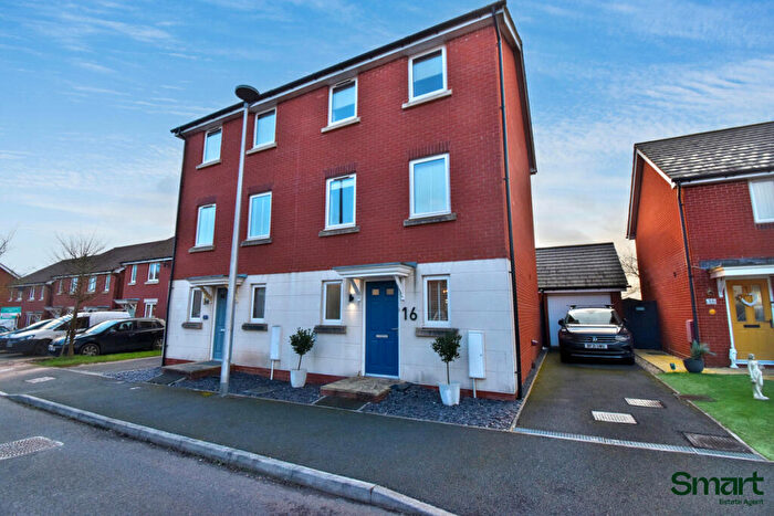 3 Bedroom Semi Detached House For Sale In Henrys Run, Cranbrook, EX5