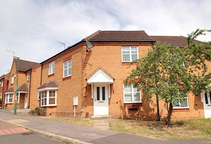 3 Bedroom Semi Detached House To Rent In Edmonstone Crescent, Bestwood, NG5
