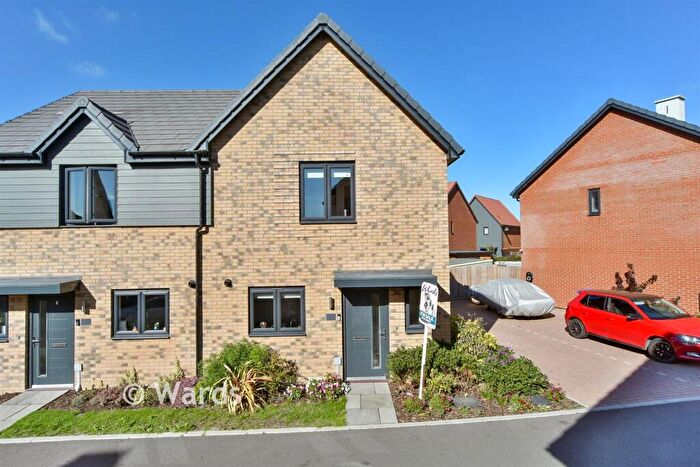 2 Bedroom Semi-Detached House For Sale In Serpentine Road, Faversham, Kent, ME13