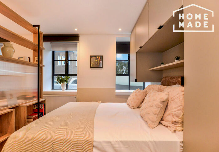 Apartment To Rent In Loughborough Court, SE24