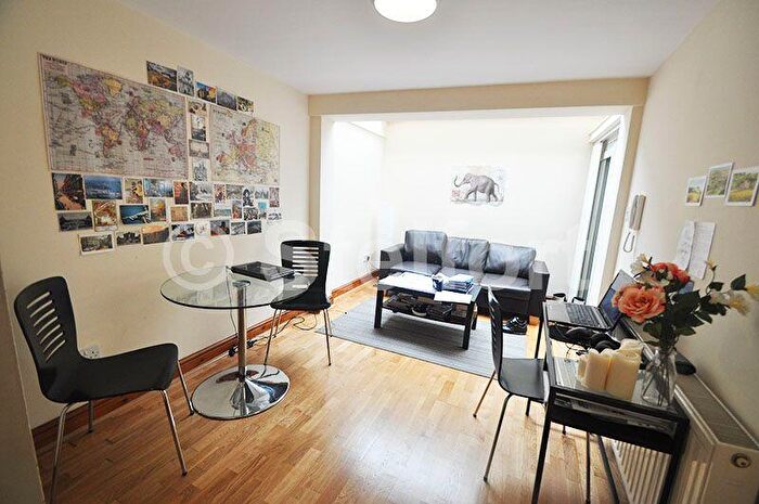 1 Bedroom Flat To Rent In Holloway Road, London, N7