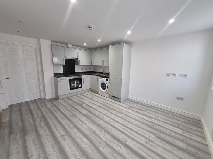 2 Bedroom Flat To Rent In Flat, Peveril Street, NG7