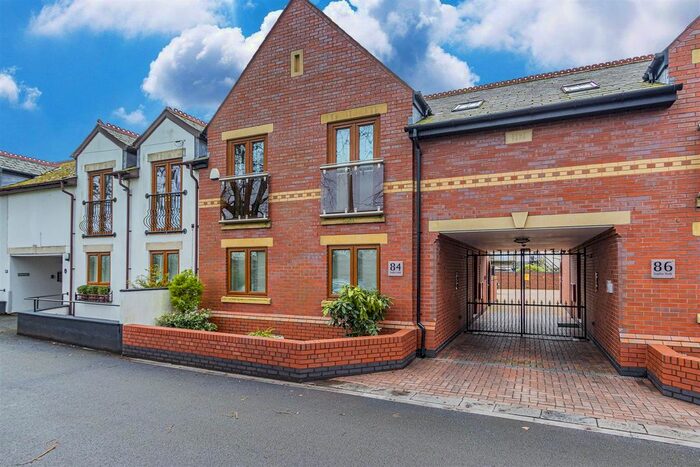 3 Bedroom Mews House To Rent In Sophia Walk, Pontcanna, Cardiff, CF11