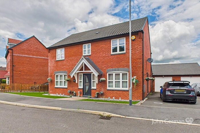 4 Bedroom Detached House For Sale In Bishop Lane, Burton-on-Trent, DE13