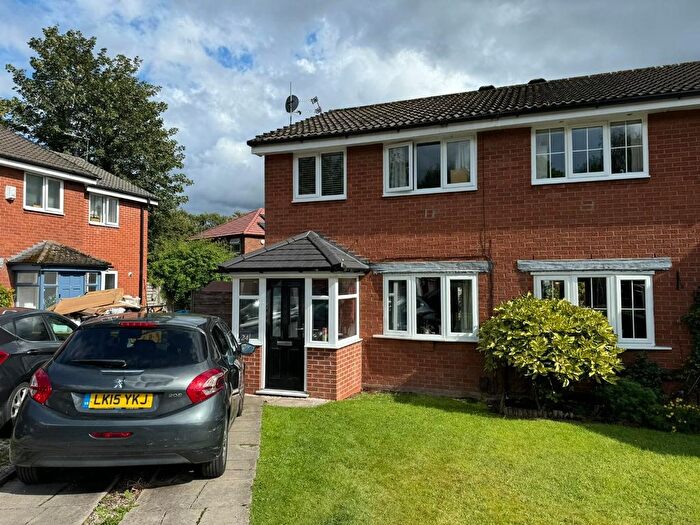 3 Bedroom Semi-detached House For Sale In Bolesworth Close, Chorlton, M21