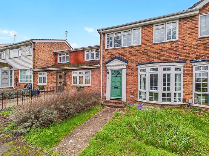 3 Bedroom Terraced House For Sale In Mierscourt Road, Rainham, Gillingham, ME8