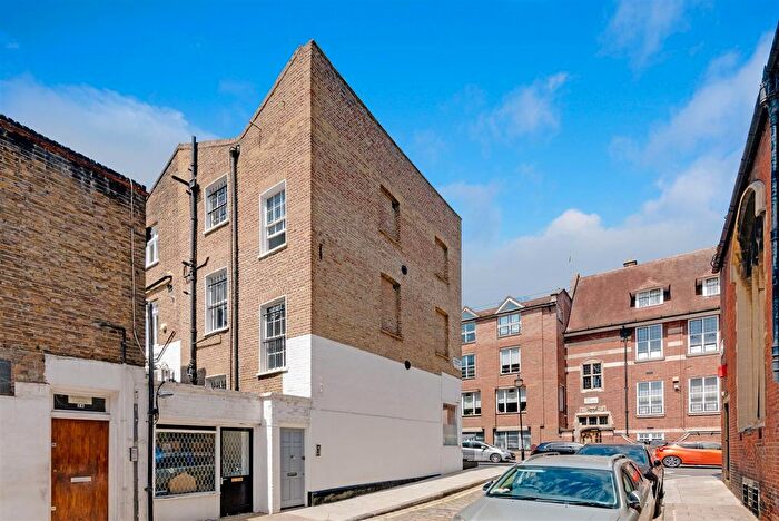 Property To Rent In Ivor Place, London, NW1