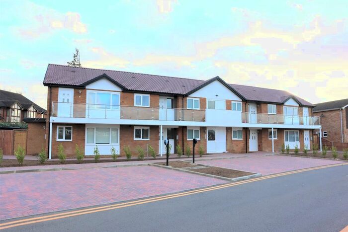1 Bedroom Flat To Rent In Beaverbrook Court, Bletchley, Milton Keynes, MK3