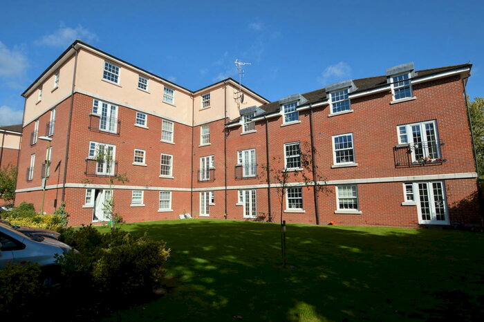 2 Bedroom Apartment To Rent In Merrifield Court, Welwyn Garden City., AL7