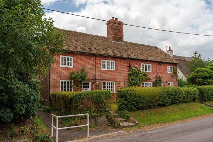 3 Bedroom Cottage For Sale In Martins Road, Keevil, BA14